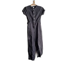 Abercrombie Kids Jumpsuit in Gray (size 11/12)
